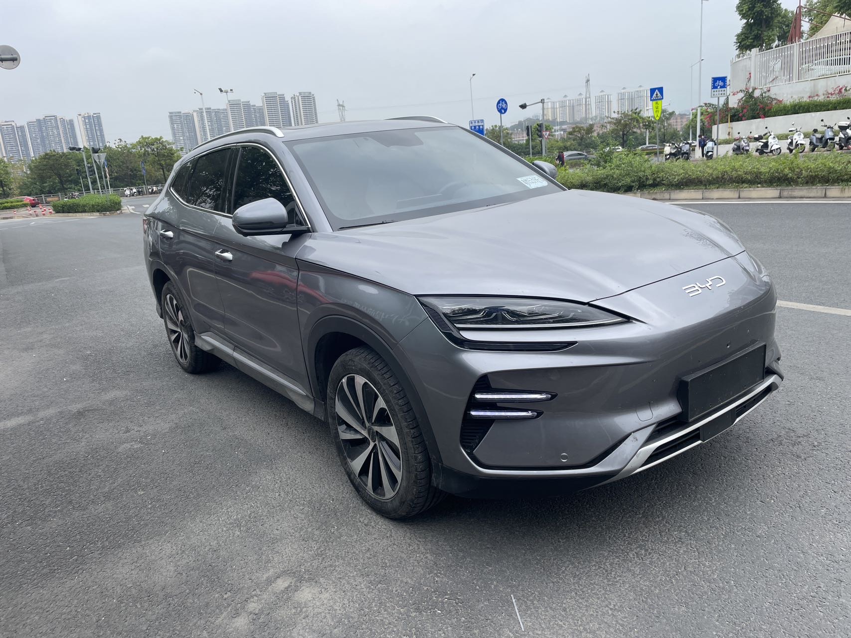 BYD PLUS 430KM