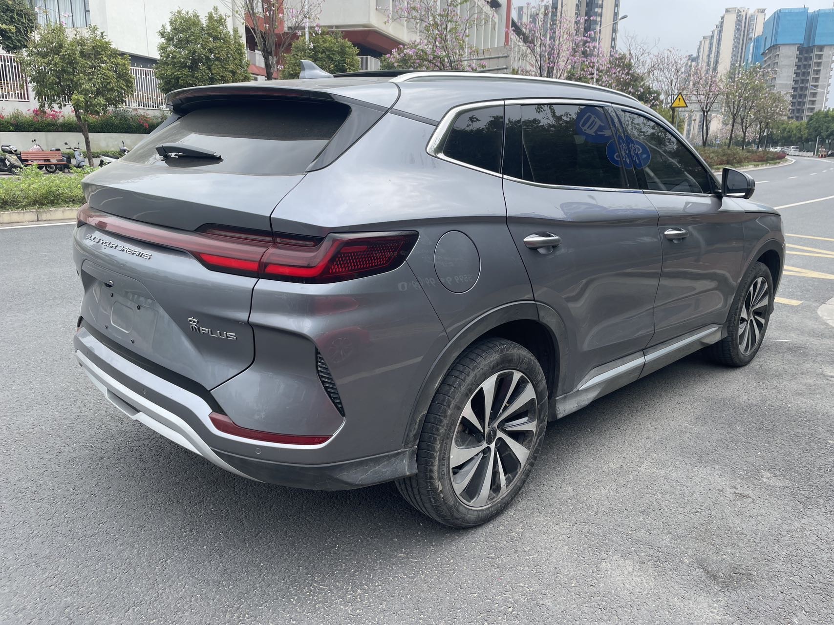 BYD PLUS 430KM