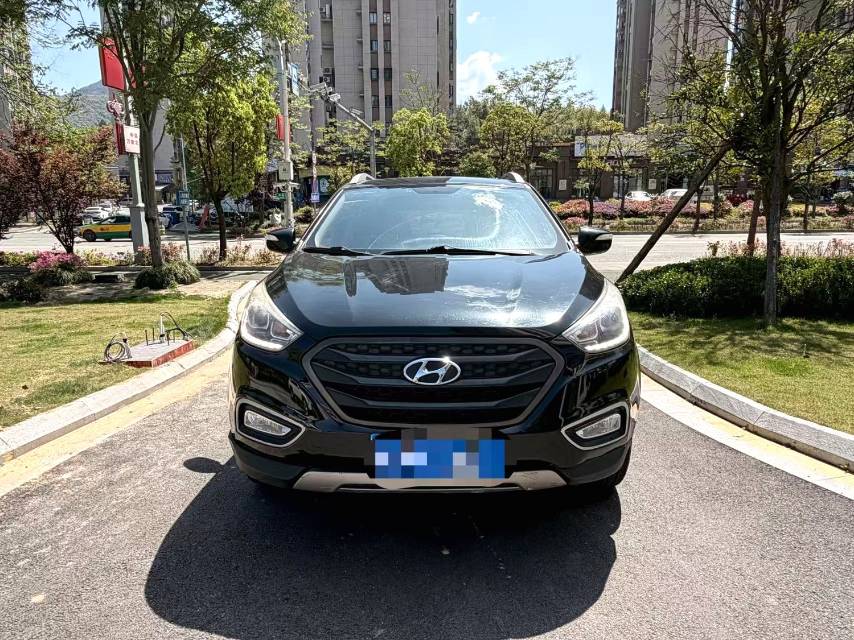 Hyundai ix 35 2,0 л, АКПП, 2WD, GLS V