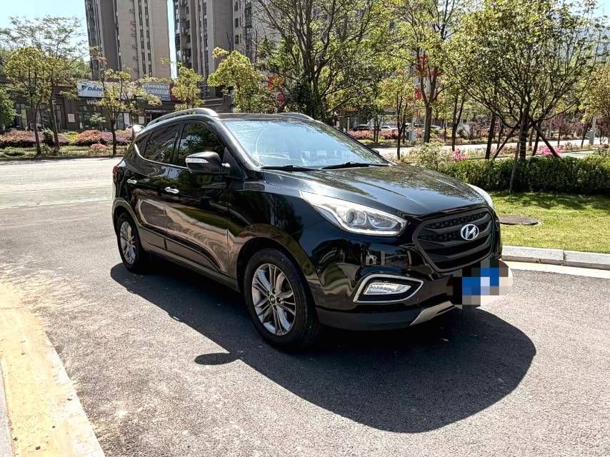 Hyundai ix 35 2,0 л, АКПП, 2WD, GLS V