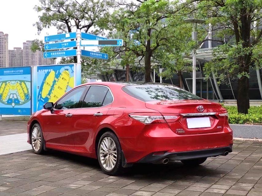 Toyota Camry 2.5G Luxury