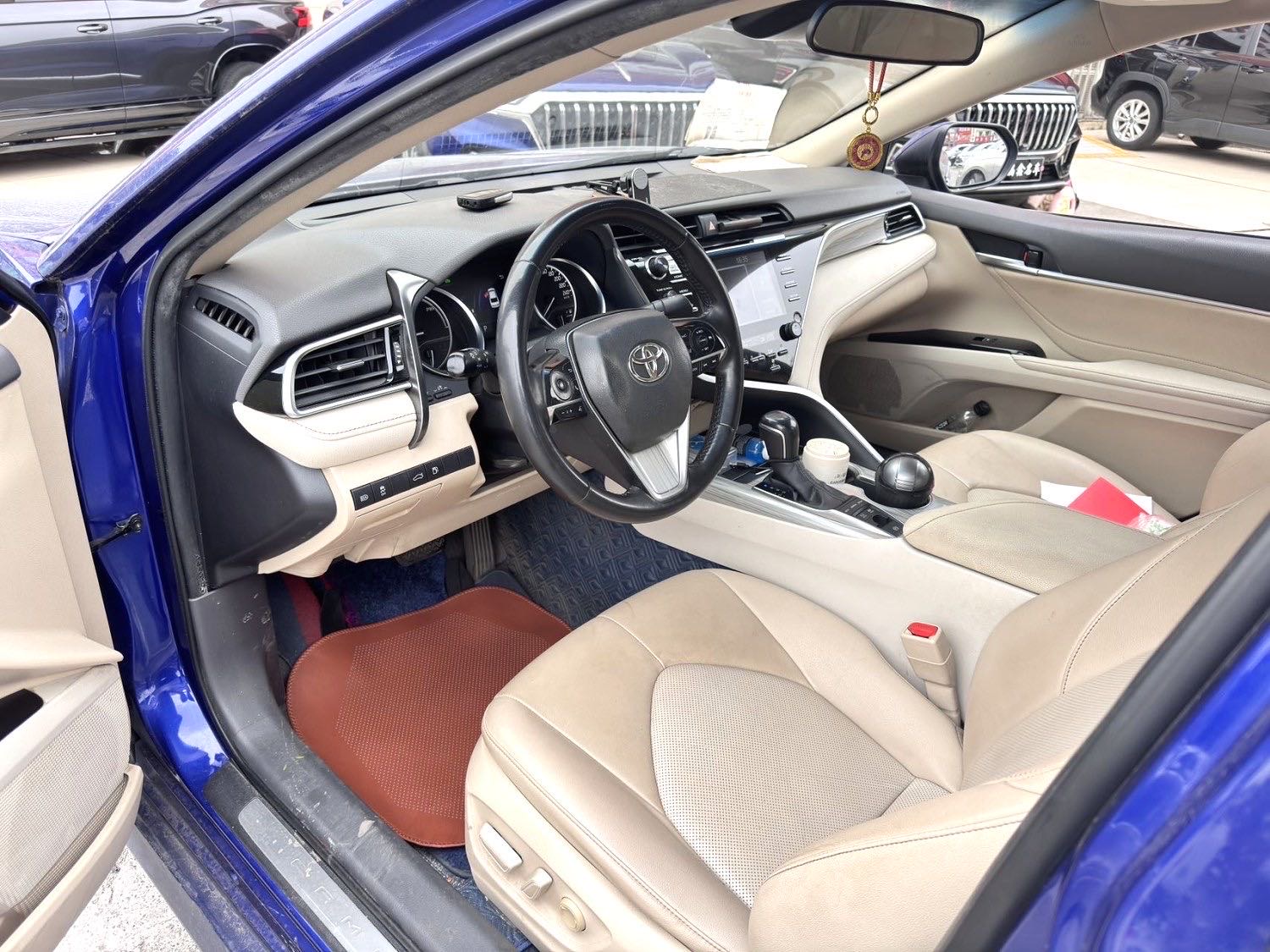 Toyota Camry Hybrid 2.5HG Luxury