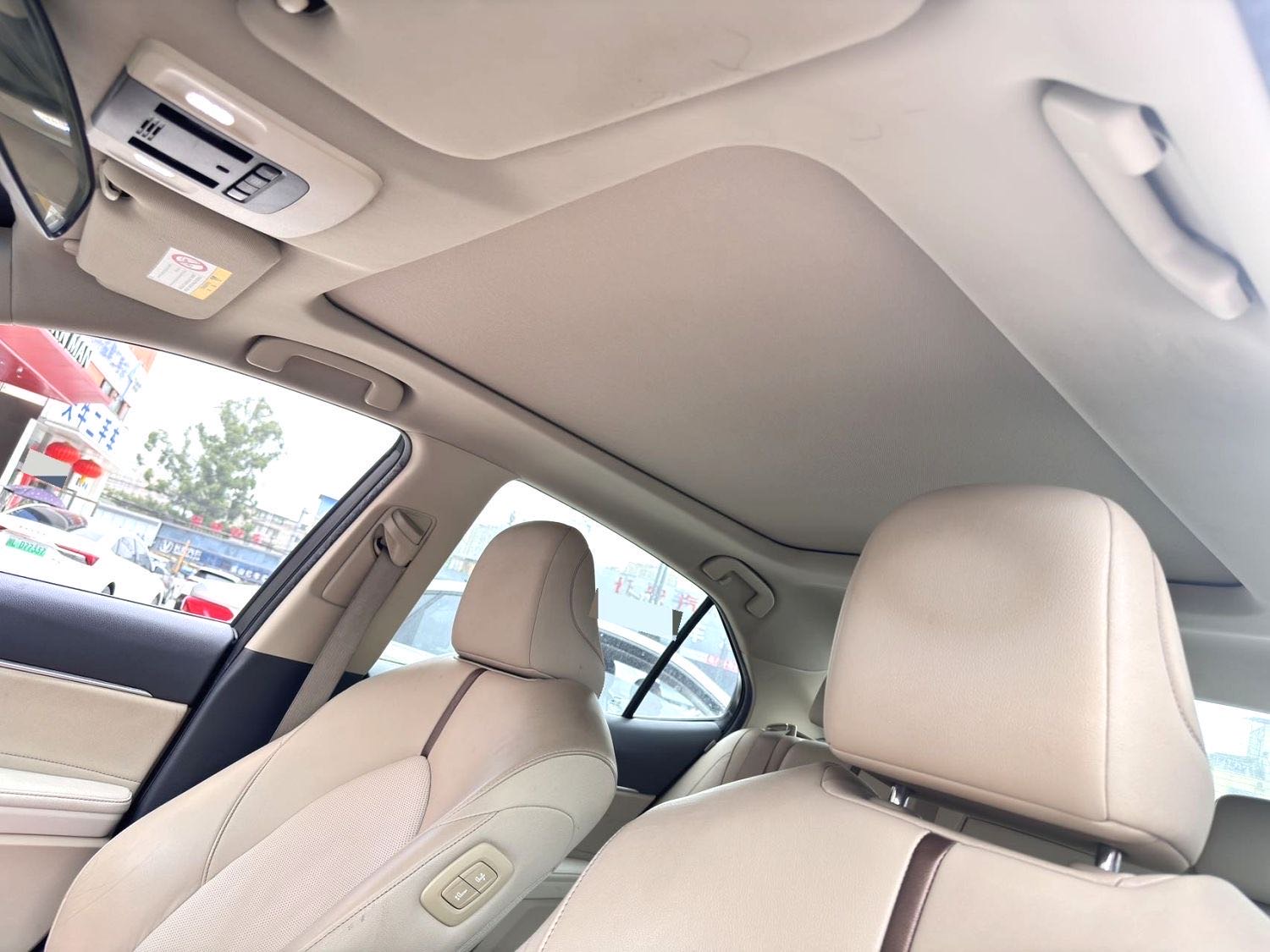 Toyota Camry Hybrid 2.5HG Luxury