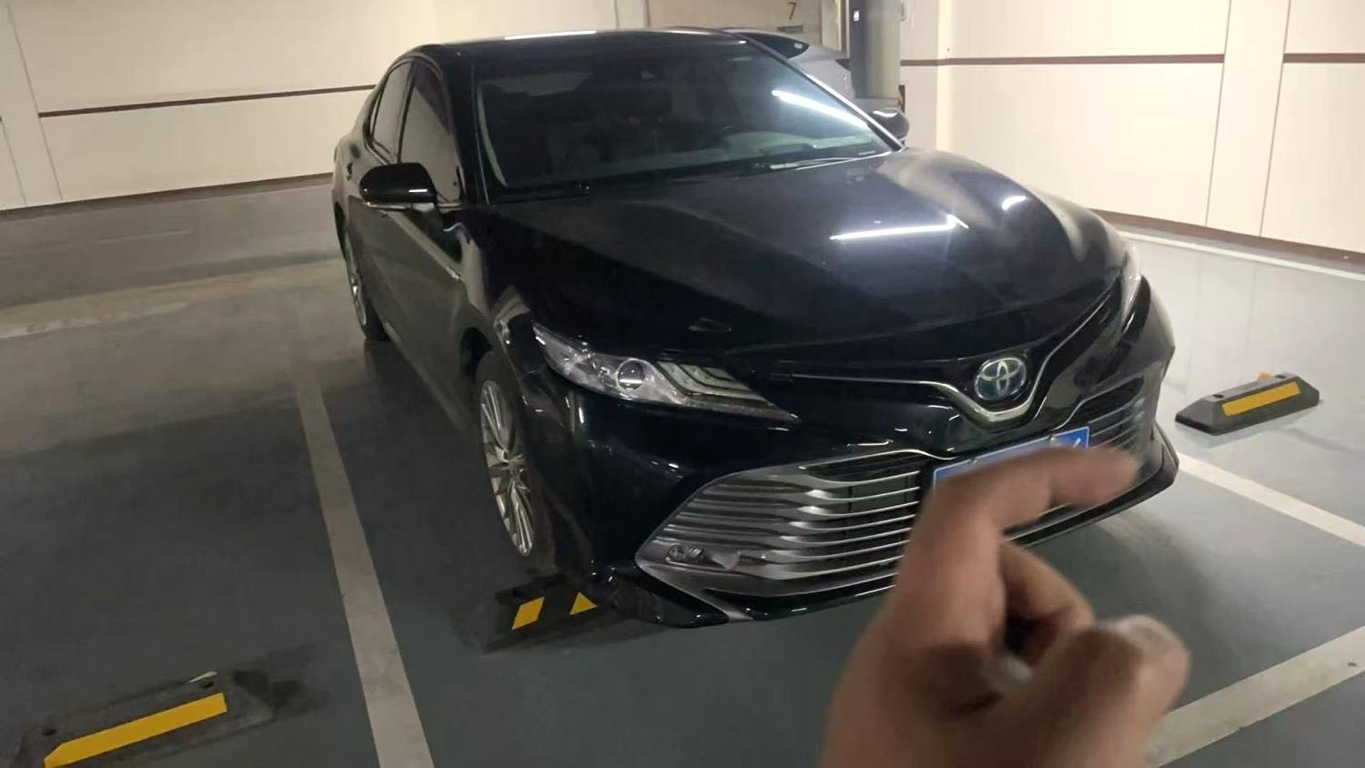 Toyota Camry Hybrid 2.5HG Luxury VI