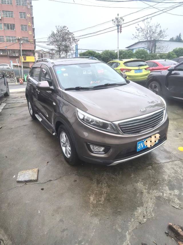 Kia Sportage 2.0L Automatic 2WD GLS