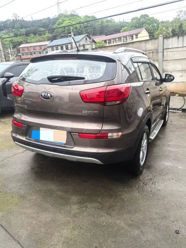 Kia Sportage 2.0L Automatic 2WD GLS