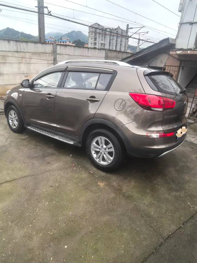 Kia Sportage 2.0L Automatic 2WD GLS