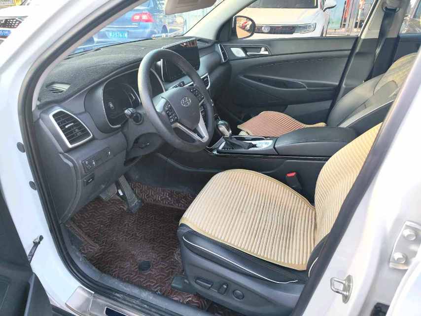 Hyundai 280TGDi 2WDFashion VI