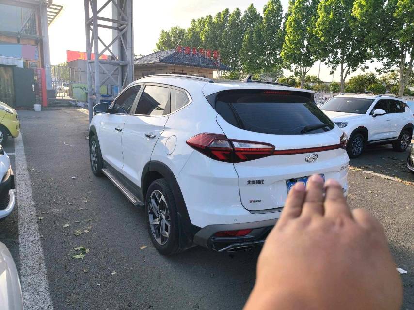 Hyundai 280TGDi 2WDFashion VI