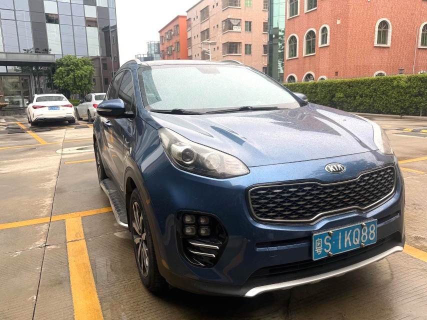Kia KX-5 1.6T, автоматическая коробка передач, передний привод, комплектация DLX