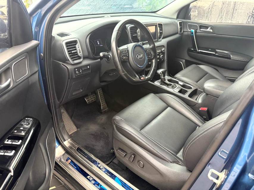 Kia KX-5 1.6T, автоматическая коробка передач, передний привод, комплектация DLX
