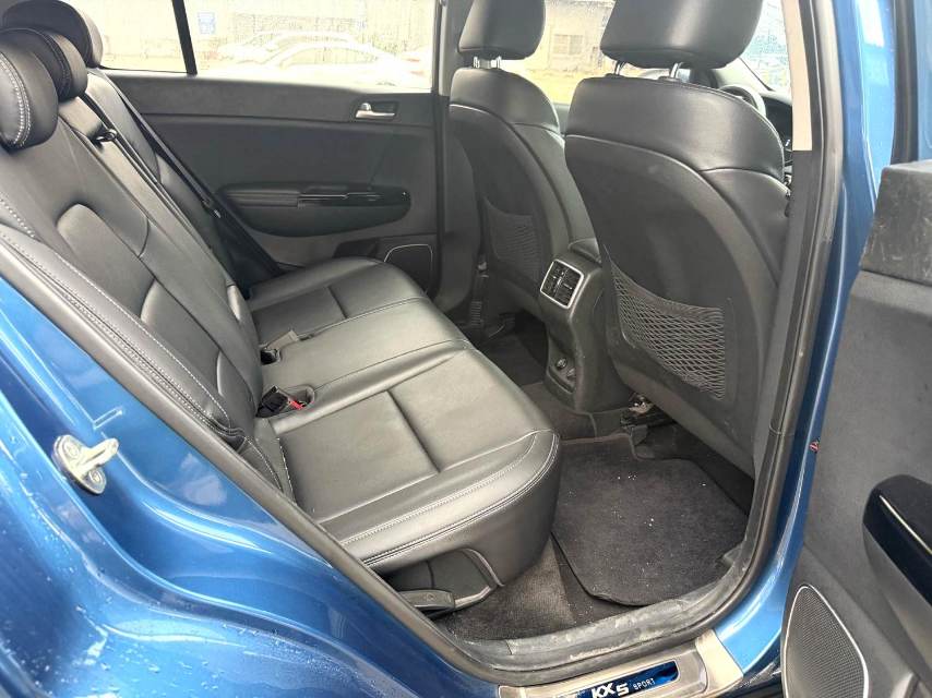 Kia KX-5 1.6T, автоматическая коробка передач, передний привод, комплектация DLX