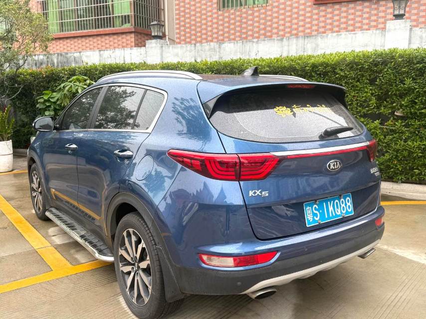 Kia KX-5 1.6T, автоматическая коробка передач, передний привод, комплектация DLX