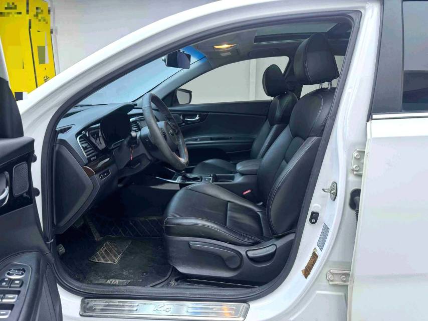 Kia K 4 1.8L Automatic GLS