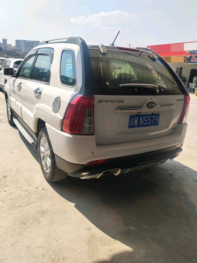 Kia Sportage 2.0L Manual2WD GL