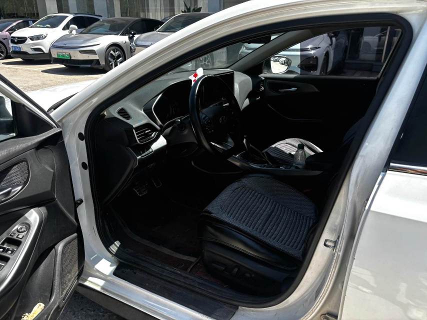 Hyundai 280TGDi V