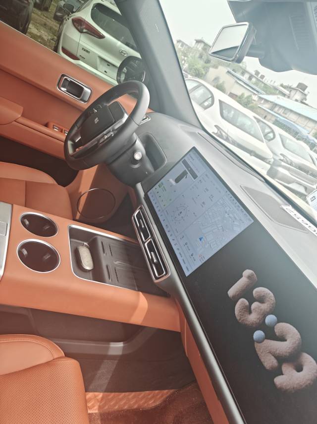 Li Auto L (Liter) 7 MAX