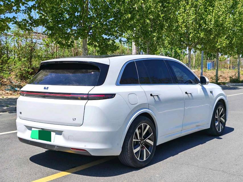 Li Auto L (Liter) 7 Pro