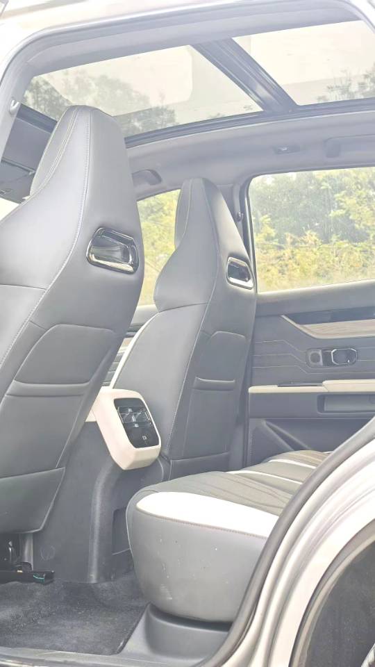 Jetour L (Liter) 6 1.5TD DHT ULTRA