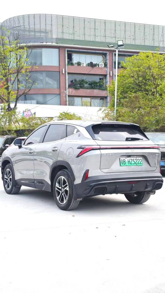 Jetour L (Liter) 6 1.5TD DHT ULTRA