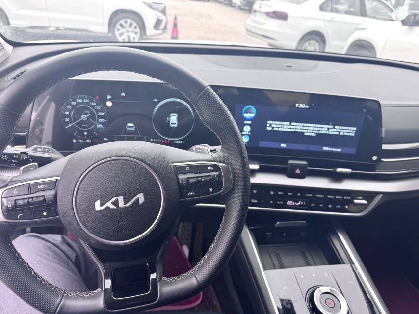 Kia 2.0T 2WD Premium