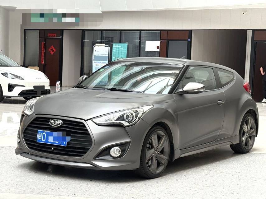 Hyundai Veloster 1.6T с автоматической коробкой передач, версия Luxury