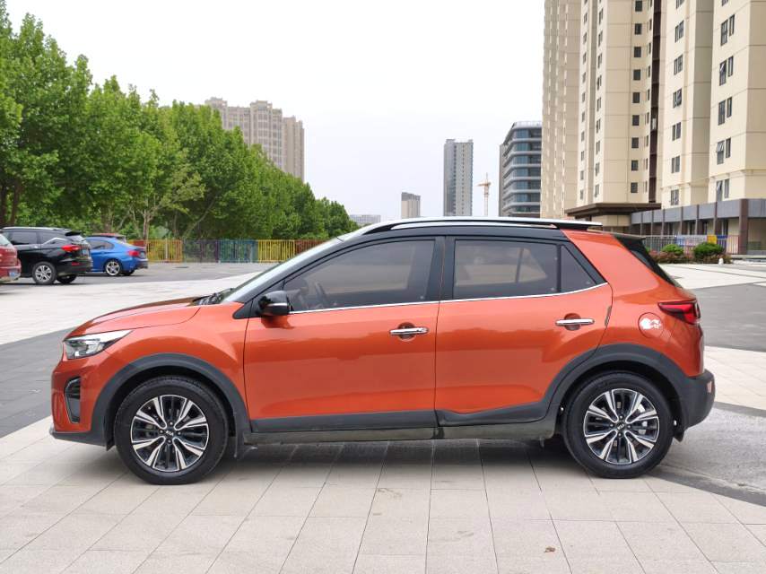 Kia 1,4 л, автомат, V