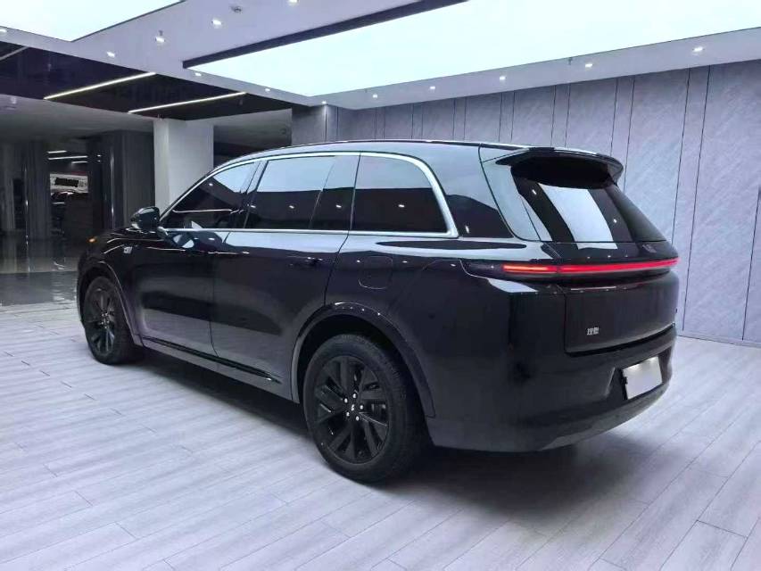 Li Auto L (Liter) 8 Pro