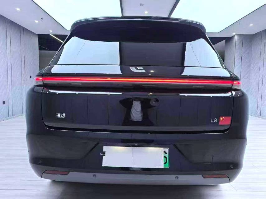 Li Auto L (Liter) 8 Pro