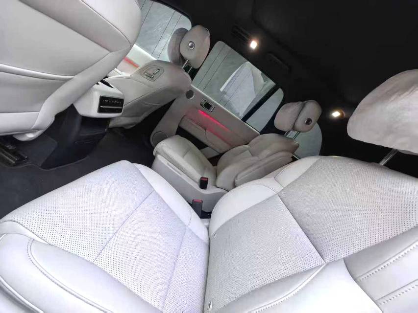 Li Auto L (Liter) 8 Pro