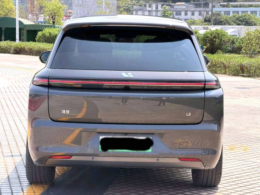 Li Auto L (Liter) 8 Max