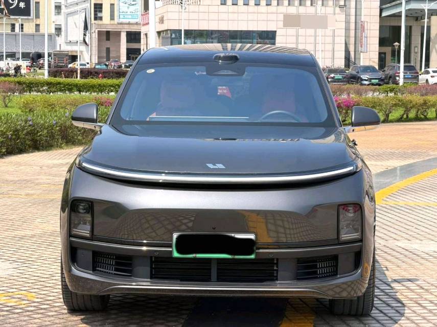 Li Auto L (Liter) 8 Max