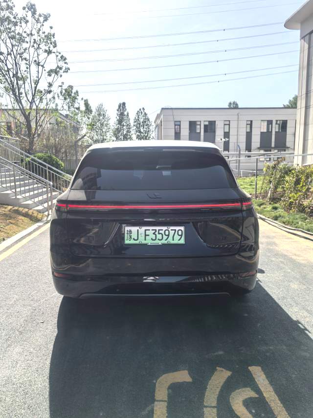 Li Auto L (Liter) 7 MAX
