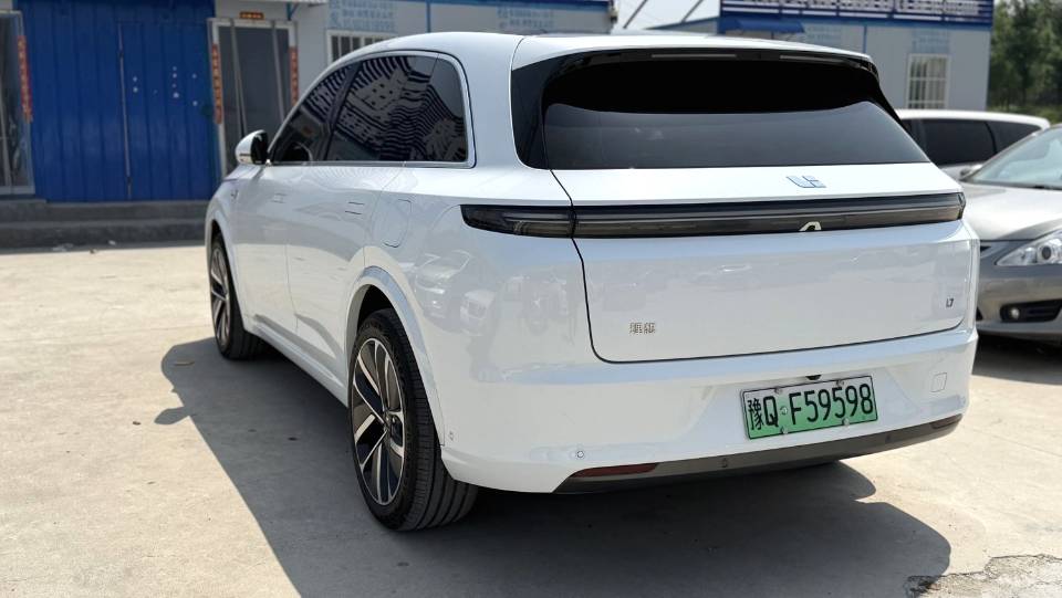 Li Auto L (Liter) 7 Air