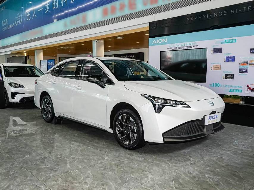 GAC Aion AION S Plus Luxury