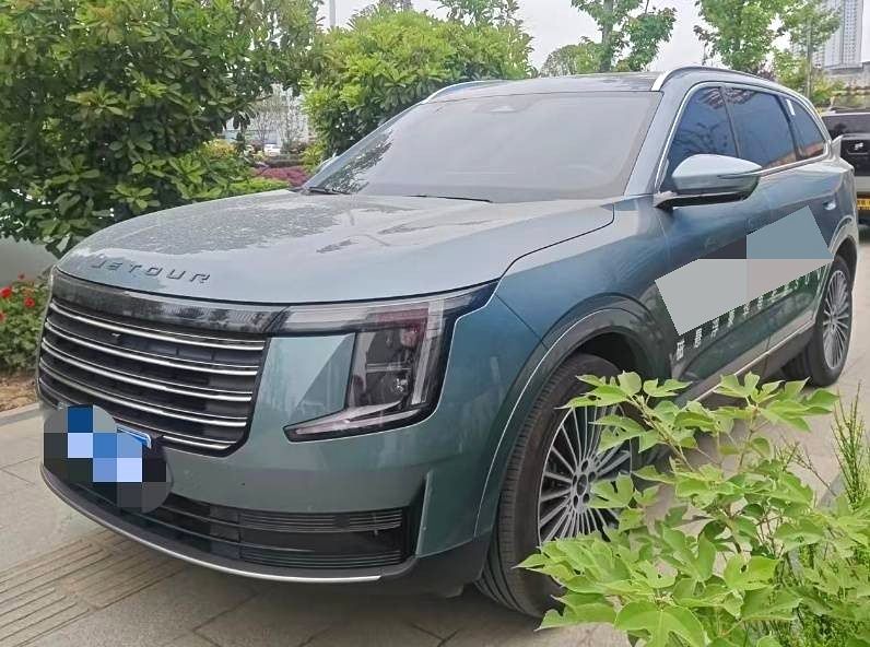 Jetour X 70L 2.0TD, автомат, 7 мест