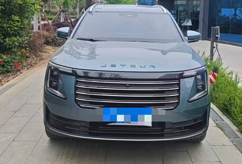 Jetour X 70L 2.0TD, автомат, 7 мест