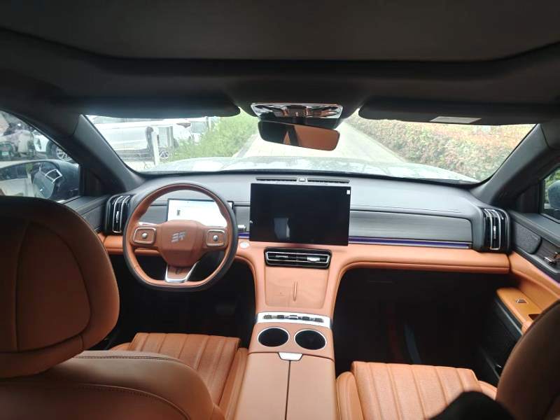 Jetour X 70L 2.0TD, автомат, 7 мест