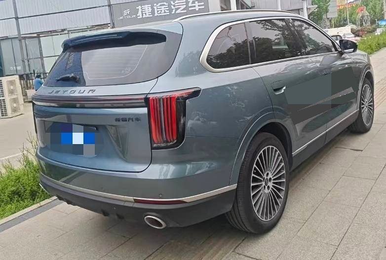 Jetour X 70L 2.0TD, автомат, 7 мест