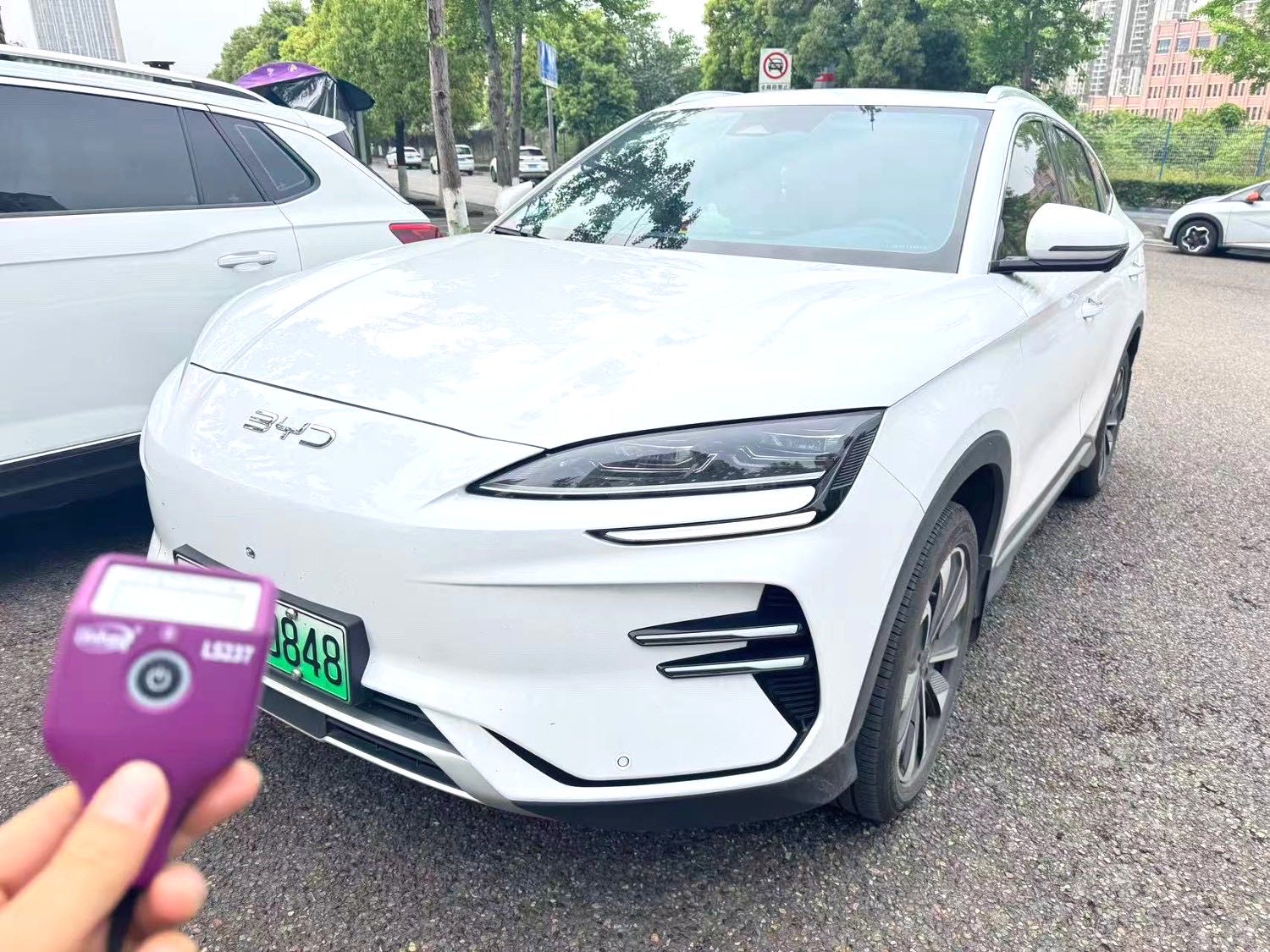 BYD PLUS — электромобиль на альтернативном топливе с запасом хода 520 км, версия Premium