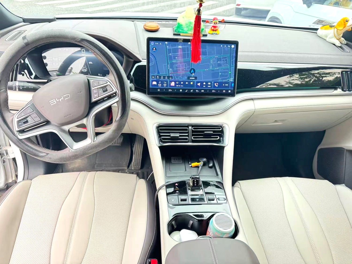 BYD PLUS — электромобиль на альтернативном топливе с запасом хода 520 км, версия Premium