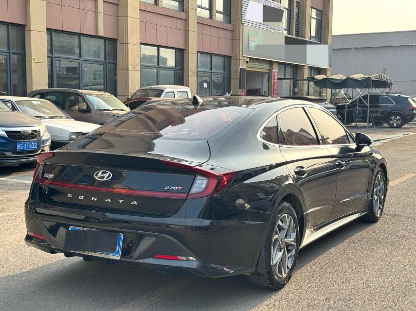 Hyundai 270TGDi DCT GL Lead