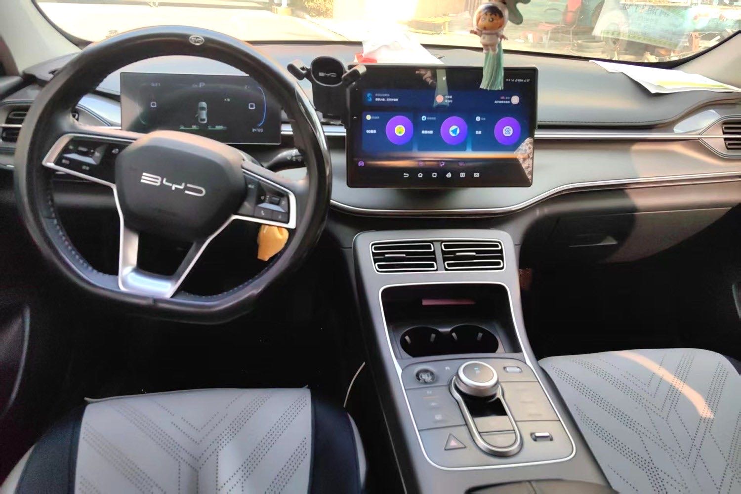 BYD 05 DM i 55 км, версия «Люкс»