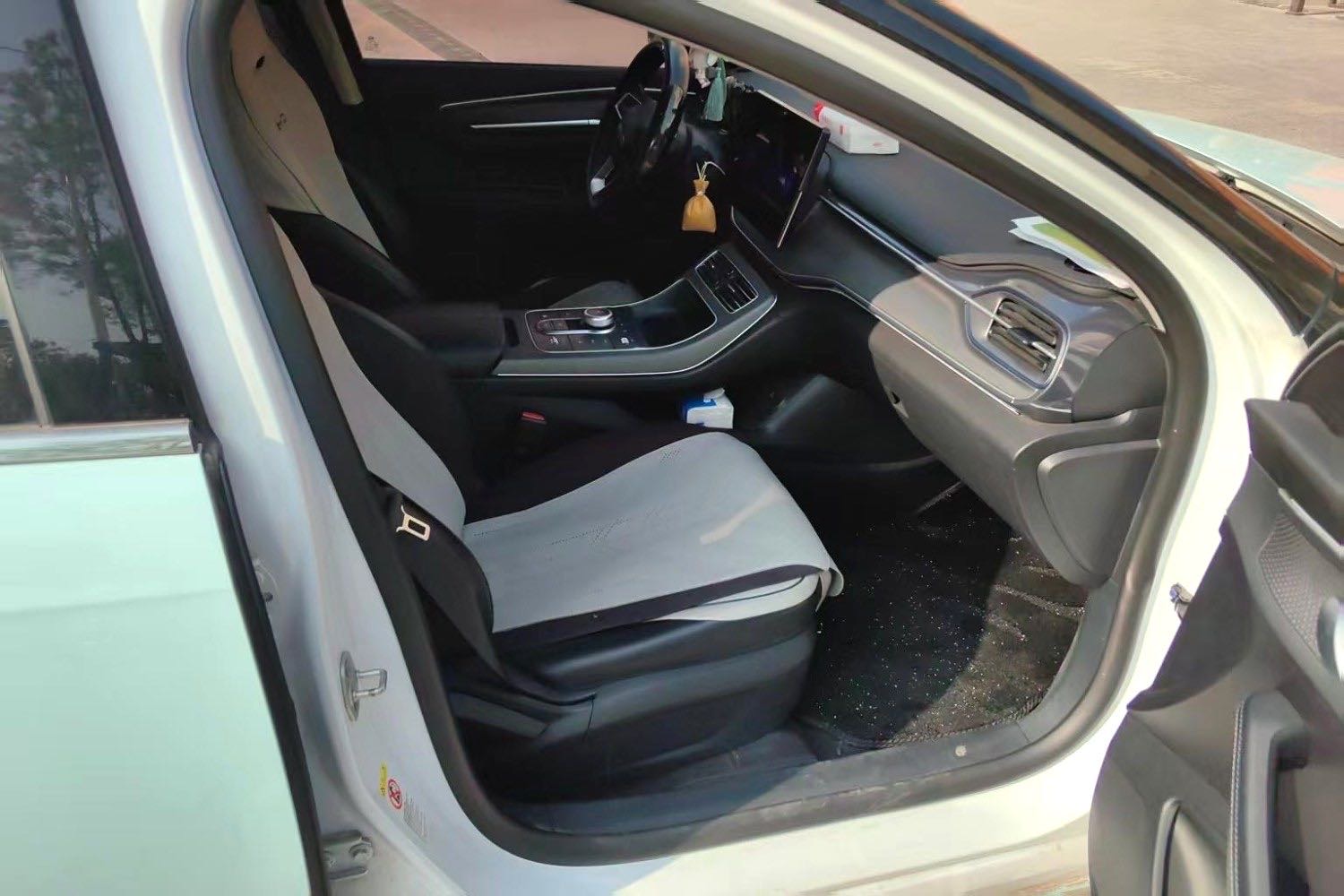 BYD 05 DM i 55 км, версия «Люкс»
