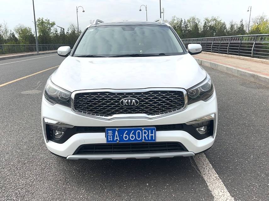 Kia KX 7 Model Year 2.4L 自动两驱 GLS 5 Seats