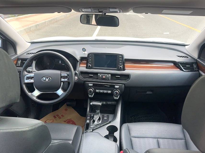 Kia KX 7 Model Year 2.4L 自动两驱 GLS 5 Seats