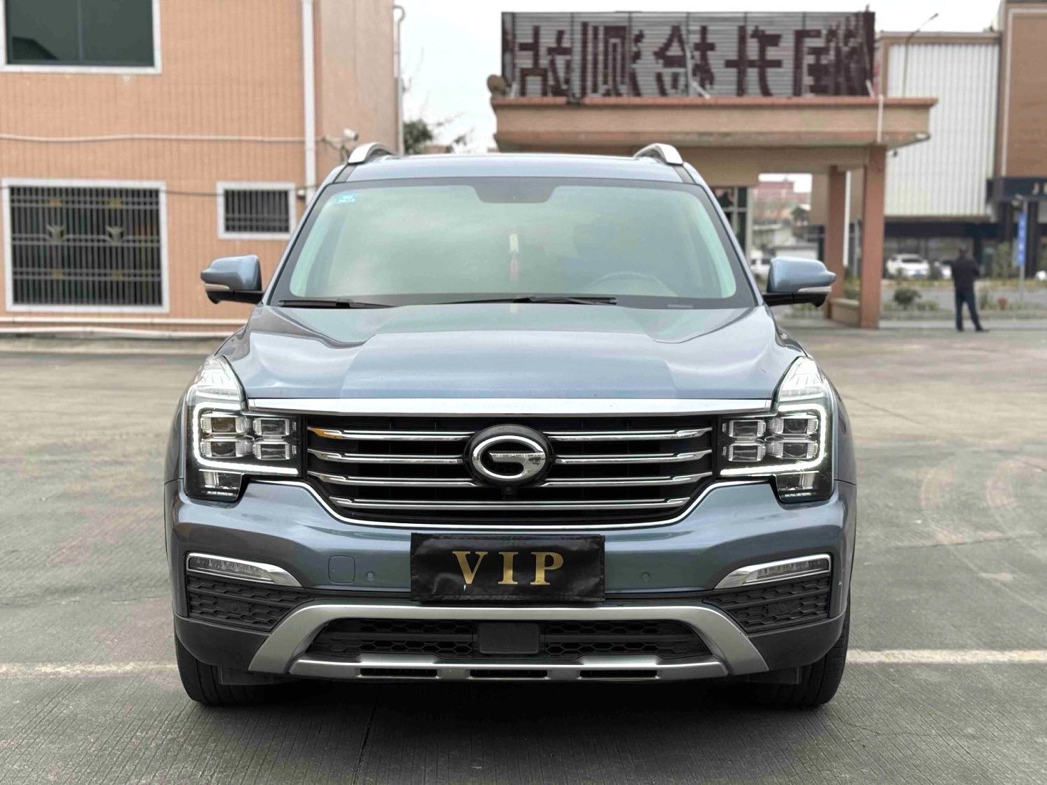 传祺 GS 8 Model Year 390T 两驱豪华智联版 七座