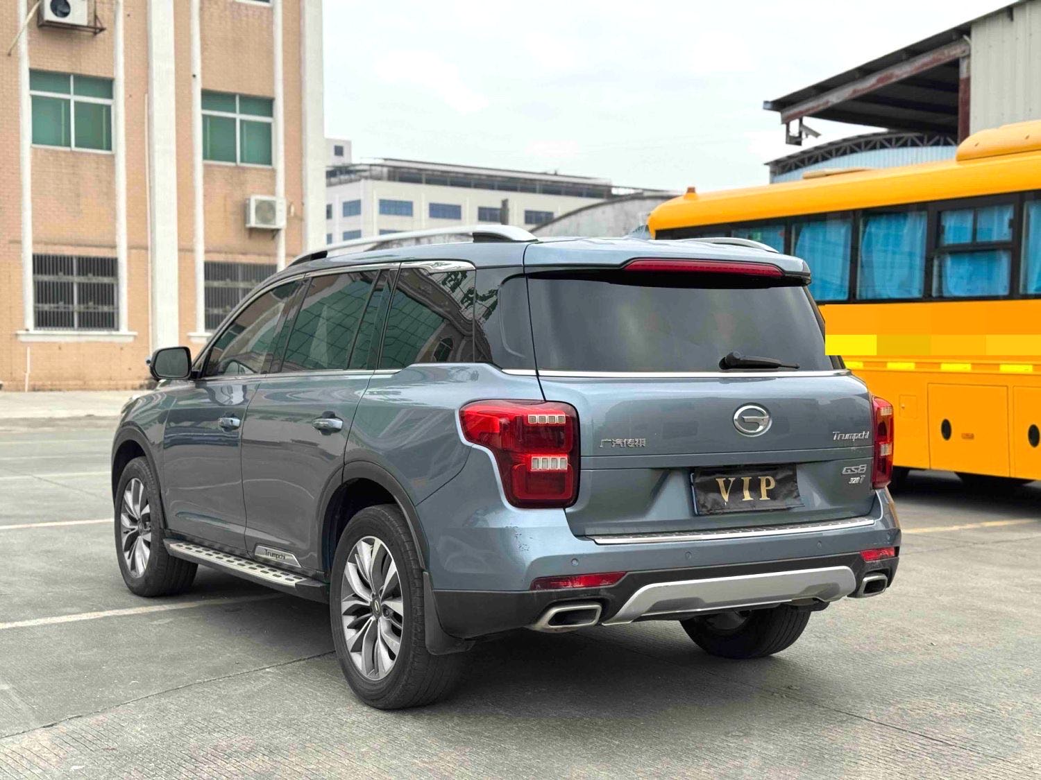 传祺 GS 8 Model Year 390T 两驱豪华智联版 七座