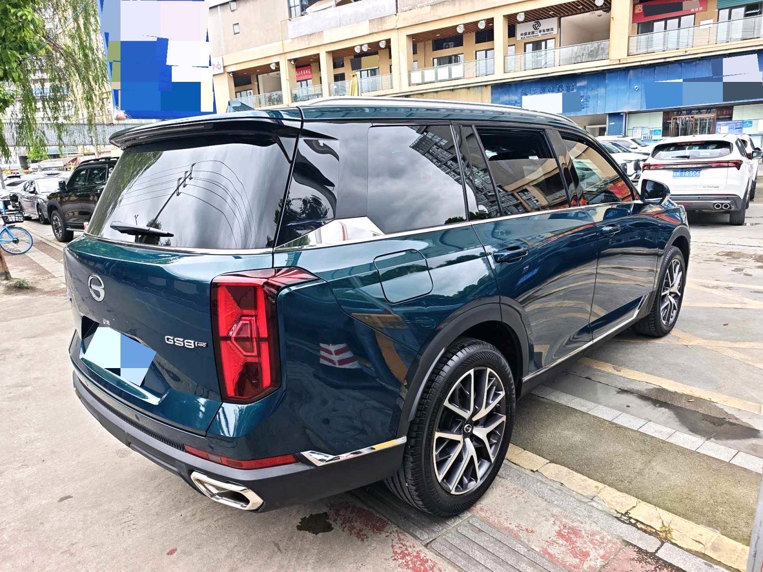 传祺 GS 8 Model Year 领航系列 2.0TGDI 四驱豪华智联版 七座