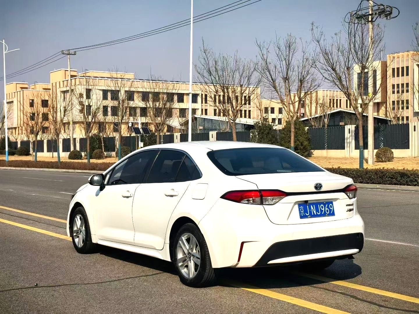 Toyota Levin Hybrid 1.8H E CVT